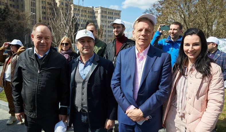 Почесне консульство взяло участь в еко-акції «Greening of the Planet» Почесне консульство взяло участь в еко-акції «Greening of the Planet»